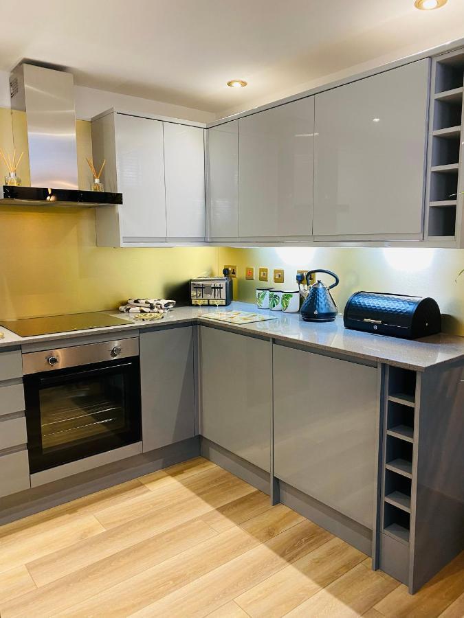 Luxury 1 Bedroom Duplex With Free Parking Plymouth Exterior foto