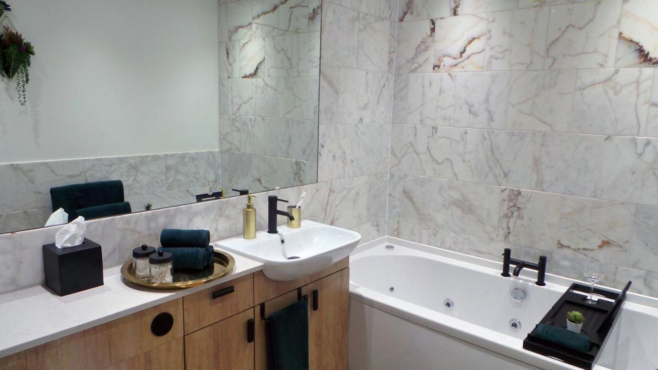 Luxury 1 Bedroom Duplex With Free Parking Plymouth Exterior foto