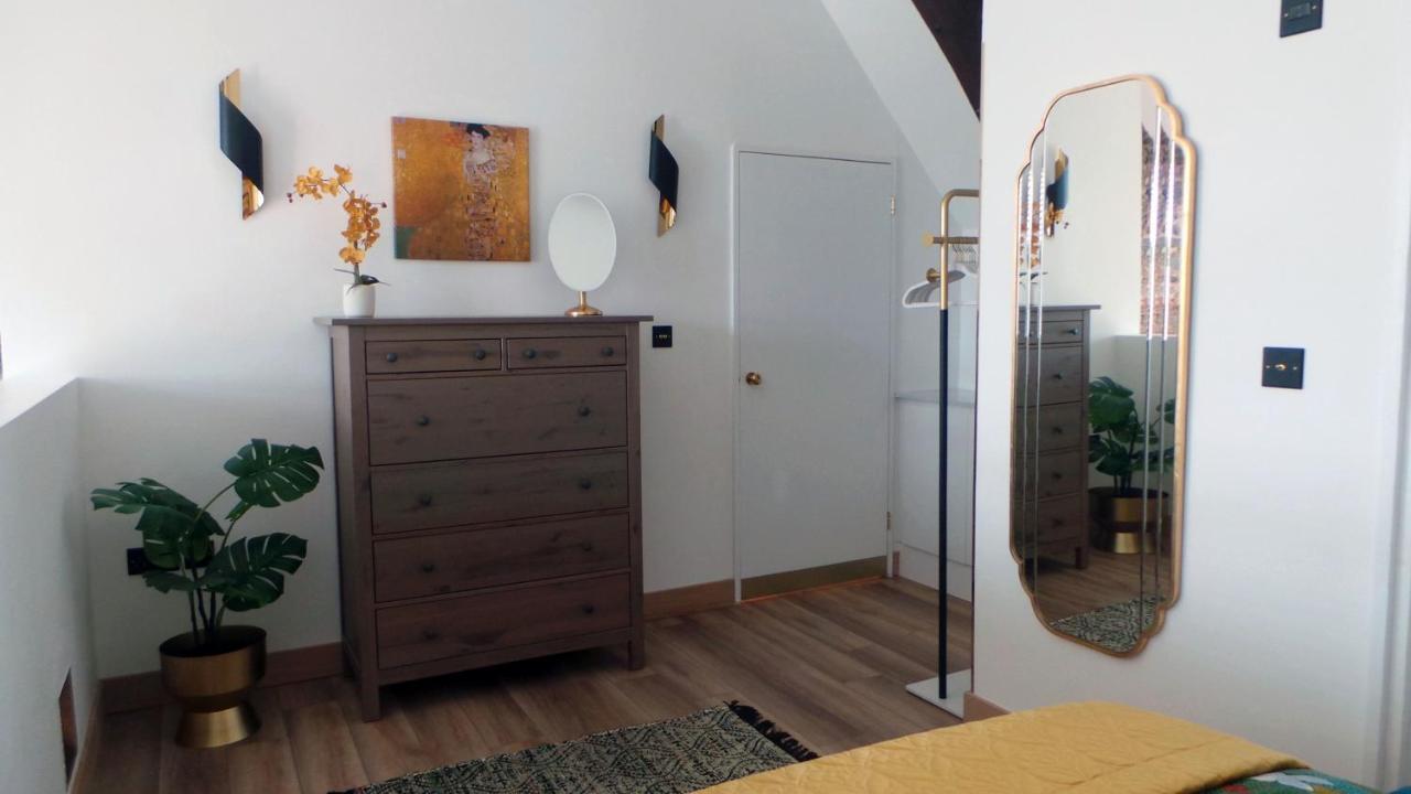 Luxury 1 Bedroom Duplex With Free Parking Plymouth Exterior foto